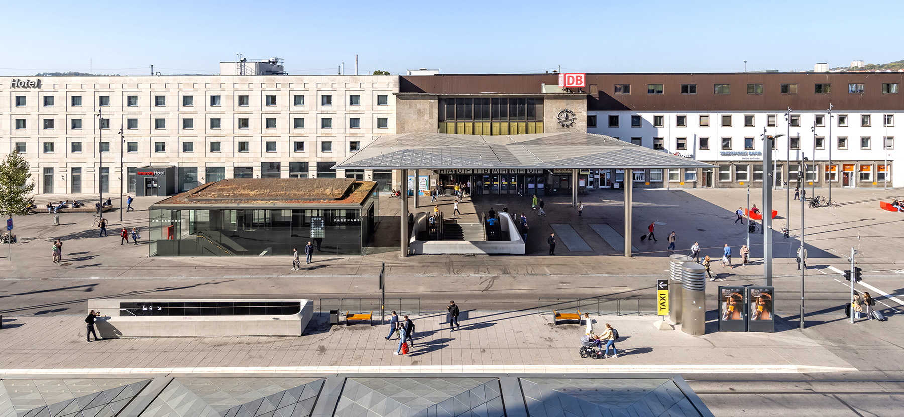 BAHNHOFPLATZ ULM AUS DER LUFT

  